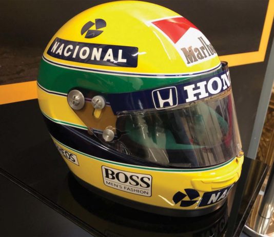 Nón bảo hiểm của Ayrton Senna – vô địch thế giới Công thức 1 năm 1990 Non-bao-hiem-Ayrton-Senna-McLaren