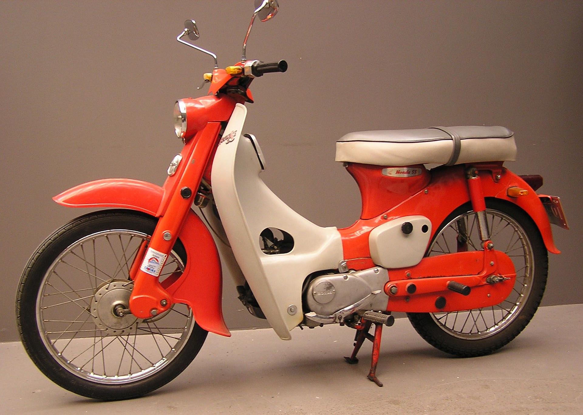 Honda super cub aa09