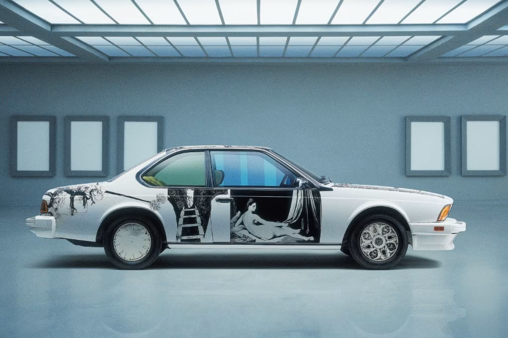 Cạnh hông BMW 635CSi Art Car với họa tiết chuyển ảnh