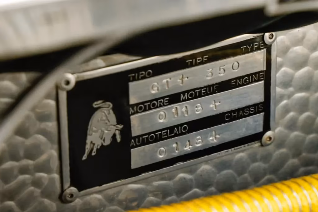 Lamborghini 350 GT – góc sau